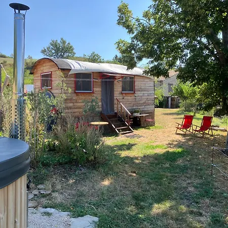 La Roulotte De La Croix Entrepierres