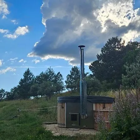 La Roulotte De La Croix * Entrepierres