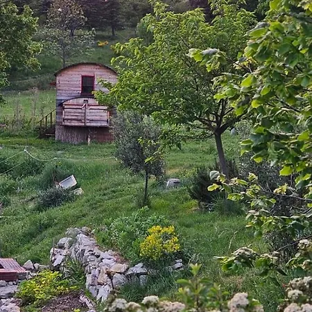 La Roulotte De La Croix Entrepierres
